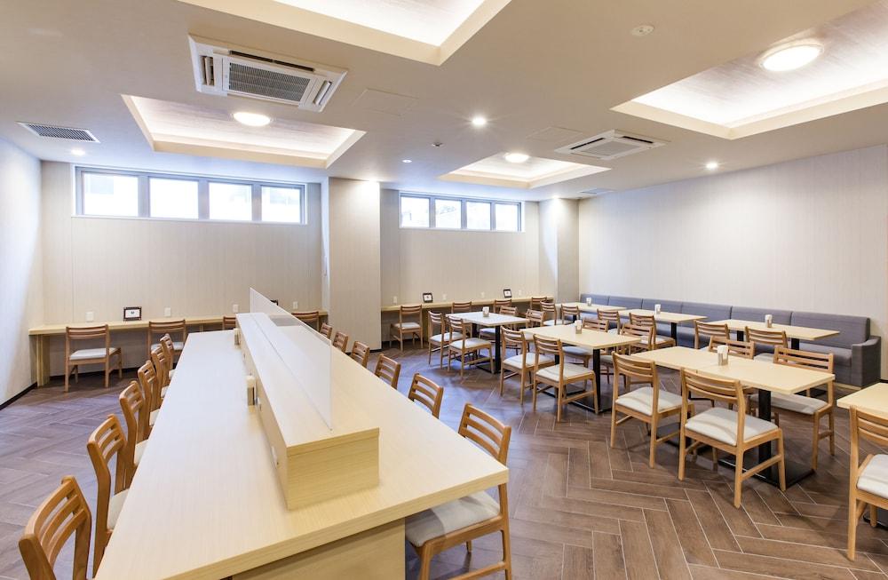 Y'S Hotel Shin Osaka Exterior photo